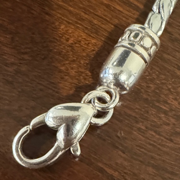 Brighton Silver “Endless Love” retired ruby Red heart stone Cross Necklace - Picture 3 of 8